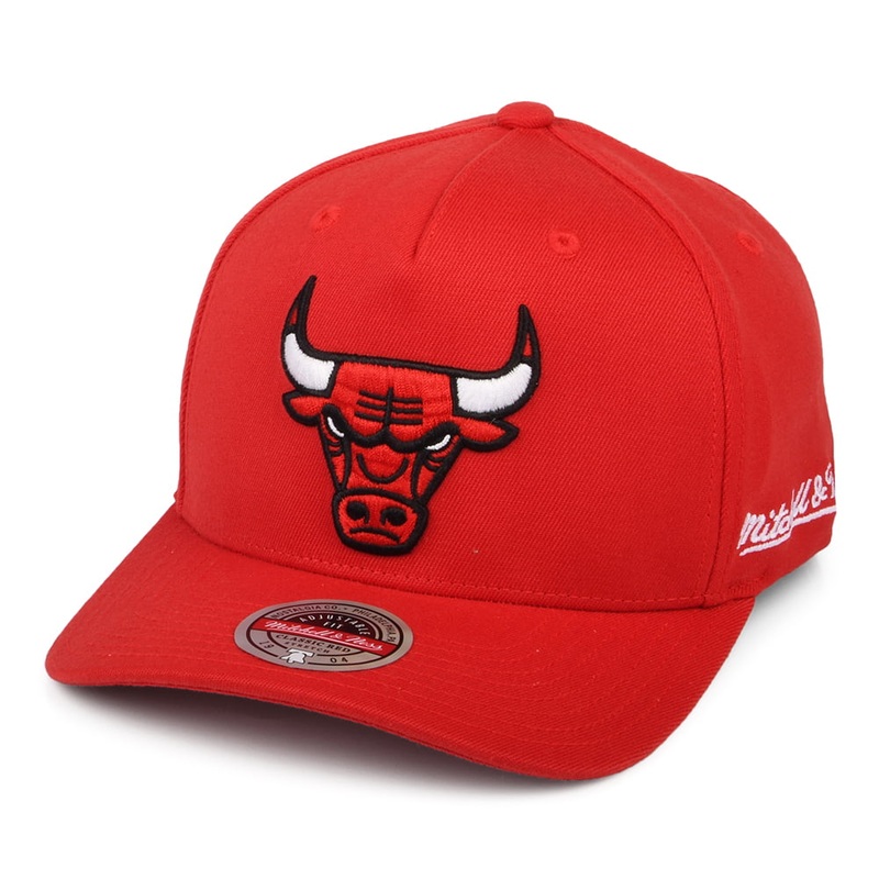Mitchell & Ness Chicago Bulls Snapback Cap – NBA Dropback Solid Redline – Red Adjustable