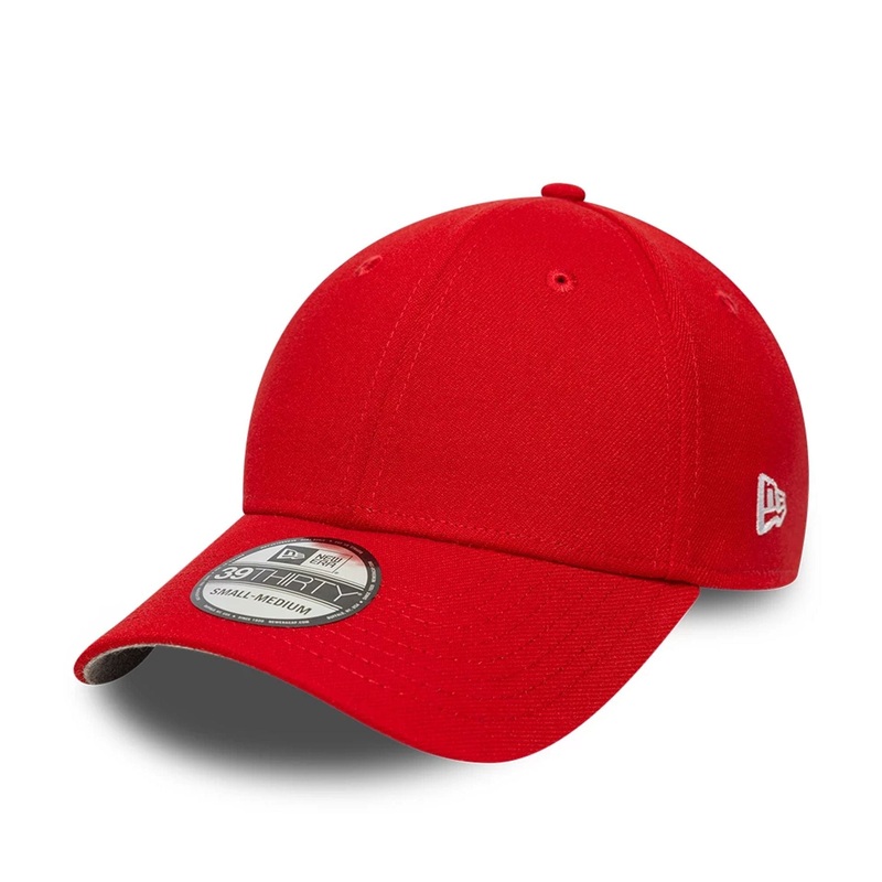 New Era Essential Red 39THIRTY Stretch Fit Cap S-M