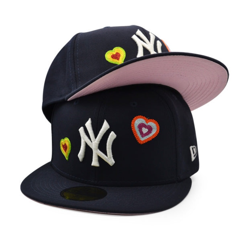 New York Yankees CHAINED HEARTS Exclusive New Era Fitted 59Fifty MLB Hat – Navy/Pink 7