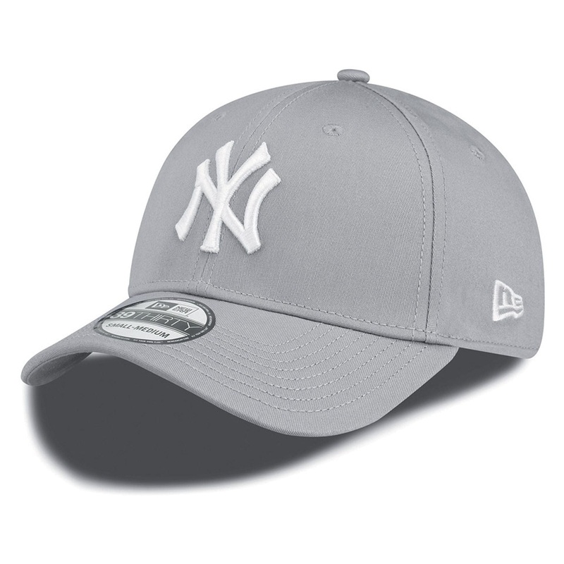 New York Yankees Essential Grey 39THIRTY Cap S-M