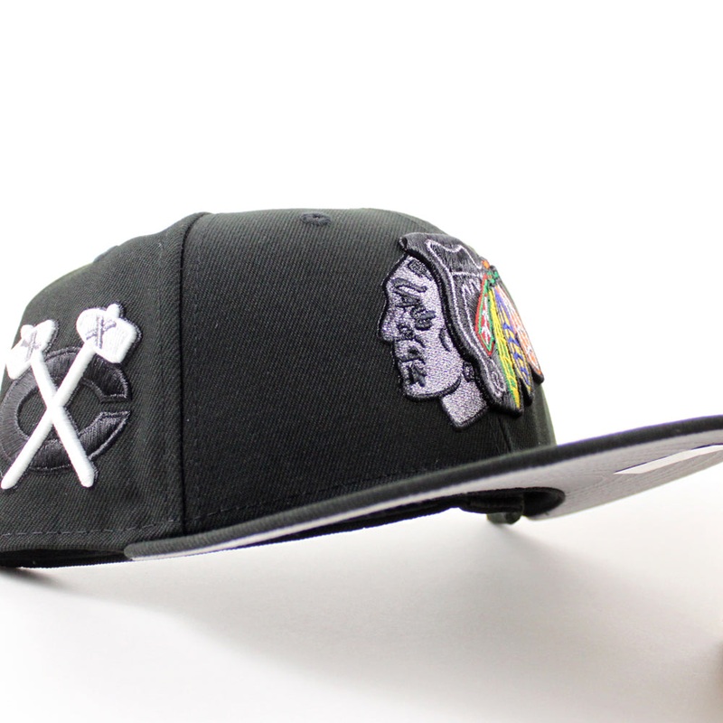 PRE-ORDER  Chicago Blackhawks Black Hawks Logo New Era 59Fifty Fitted Hat (Black Gray Under brim) 7