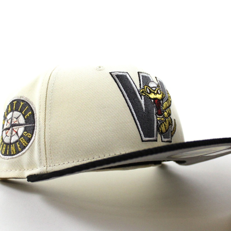 WISCONSIN TIMBER RATTLER New Era 59Fifty Fitted Hat (Chrome White Cordury Gray Under Brim) 7