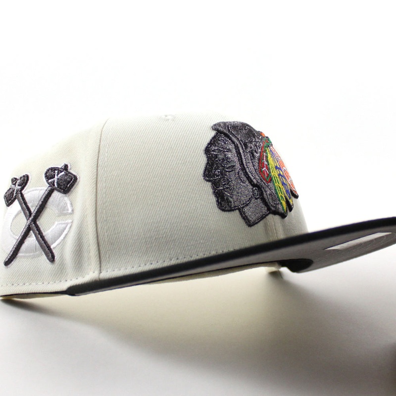 Chicago Blackhawks Black Hawks Logo New Era 59Fifty Fitted Hat (Chrome White Black Gray Under brim) 7