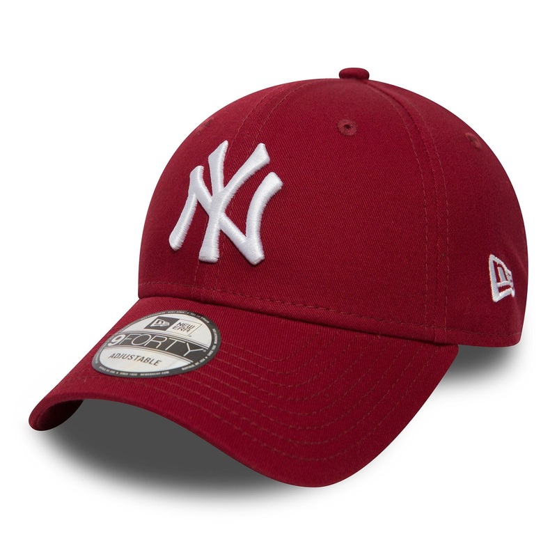 New York Yankees Essential Red 9FORTY Cap OSFM