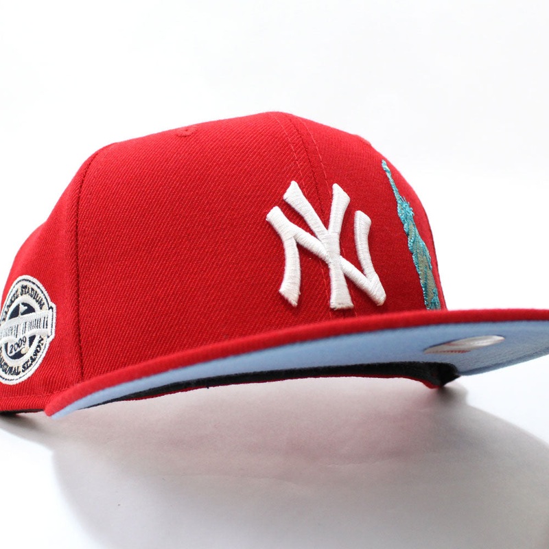 STATUE OF LIBERTY New York Yankees 2009 INAUGURAL SEASON New Era 59Fifty Fitted Hat (RED Sky Blue Under Brim) 6 7/8