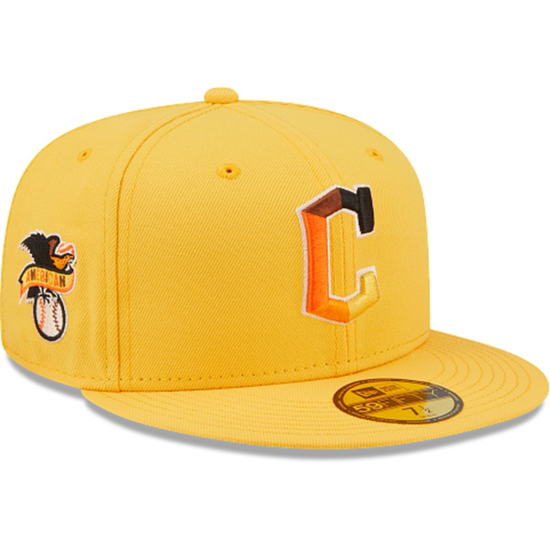 New Era  Cleveland Guardians Butterflies 2022 59FIFTY Fitted Hat
