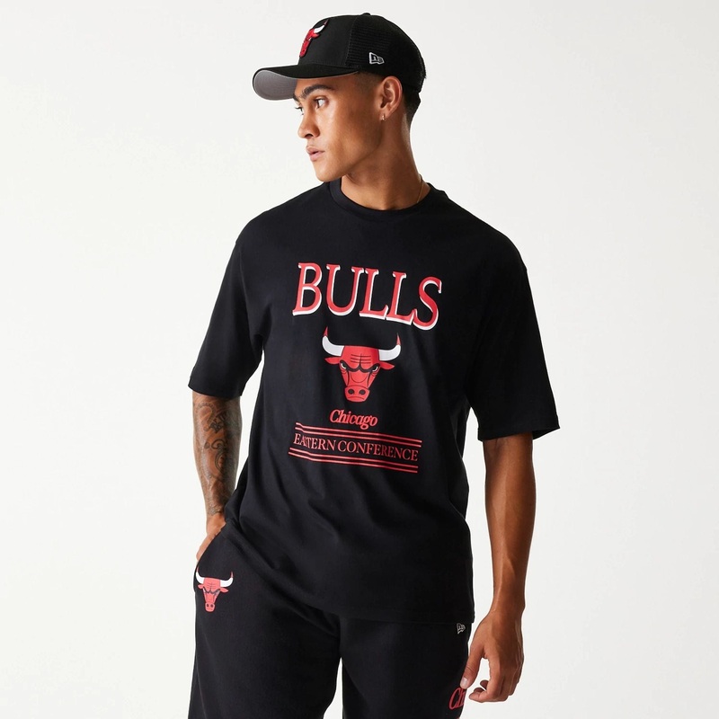 Chicago Bulls NBA Team Graphic Black Oversized T-Shirt XS