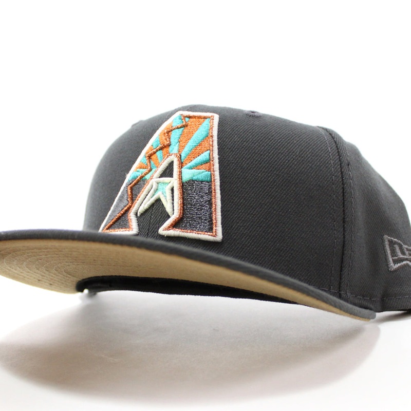 Arizona Diamondbacks  New Era 59Fifty Fitted Hat (Glow in the Dark Dk Graph Khaki Under Brim) 7