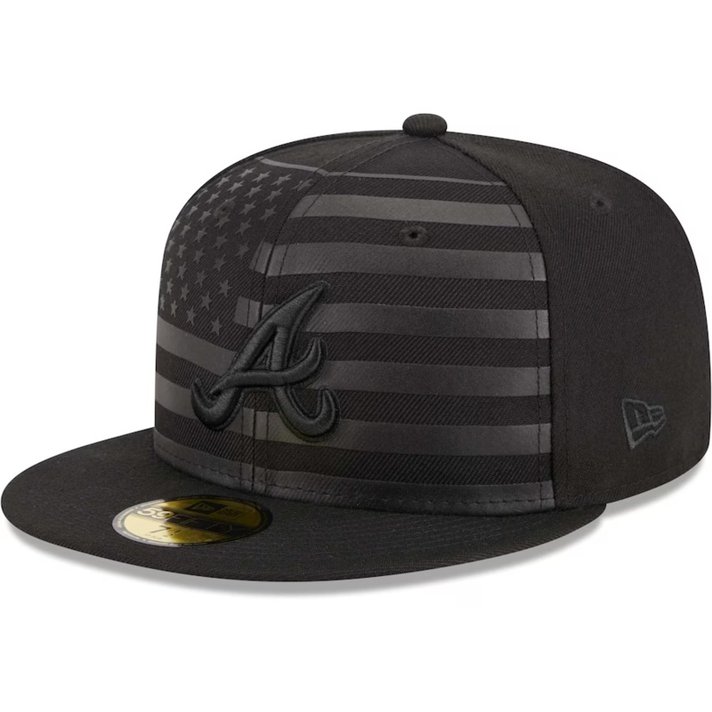 New Era Atlanta Braves All Black American Flag 2023 59FIFTY Fitted Hat