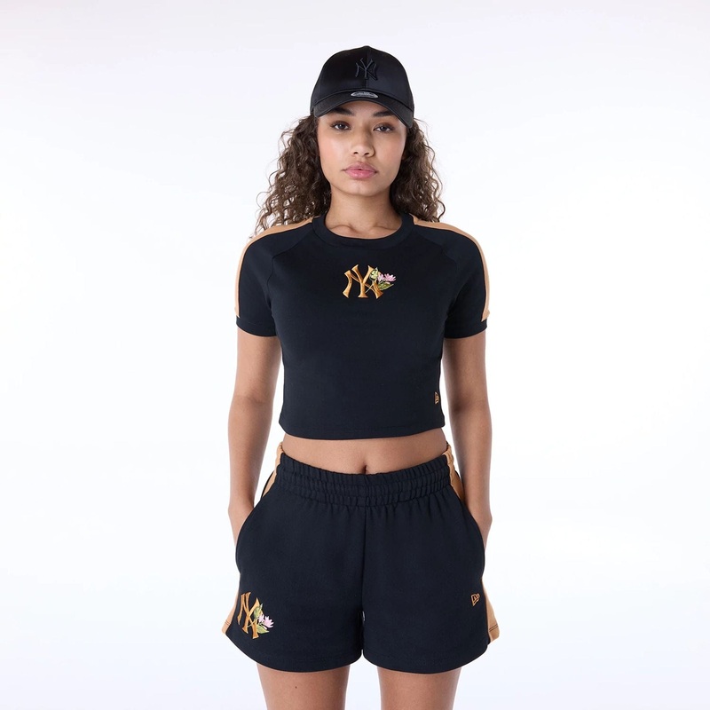 New York Yankees Womens MLB Floral Black T-Shirt XS