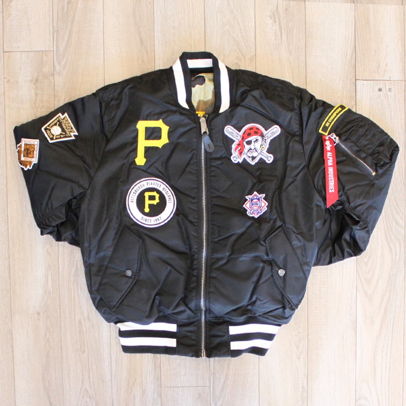 New Era Cap X Alpha Industries Collab MA-1M PITTSBURG PIRATES Nylon Bomber Jacket (Black Camo) M
