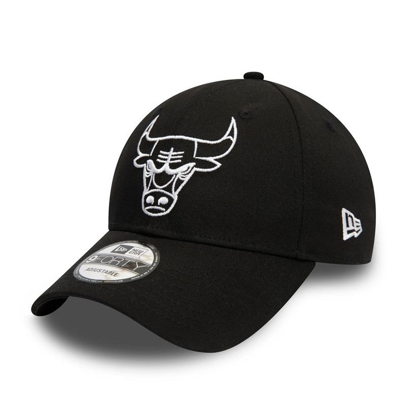 Chicago Bulls 9FORTY NBA League Essential Black/White Cap One Size