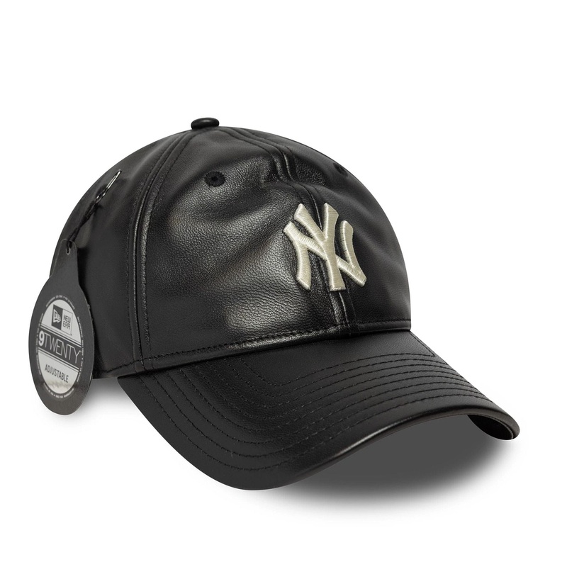 New York Yankees MLB Leather Black 9TWENTY Adjustable Cap OSFM