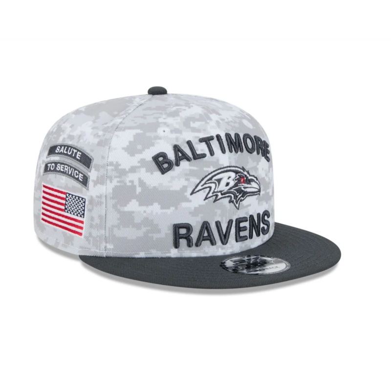 Baltimore Ravens New Era 2024 Salute To Service 9Fifty Snapback Hat – Chrome/Graphite