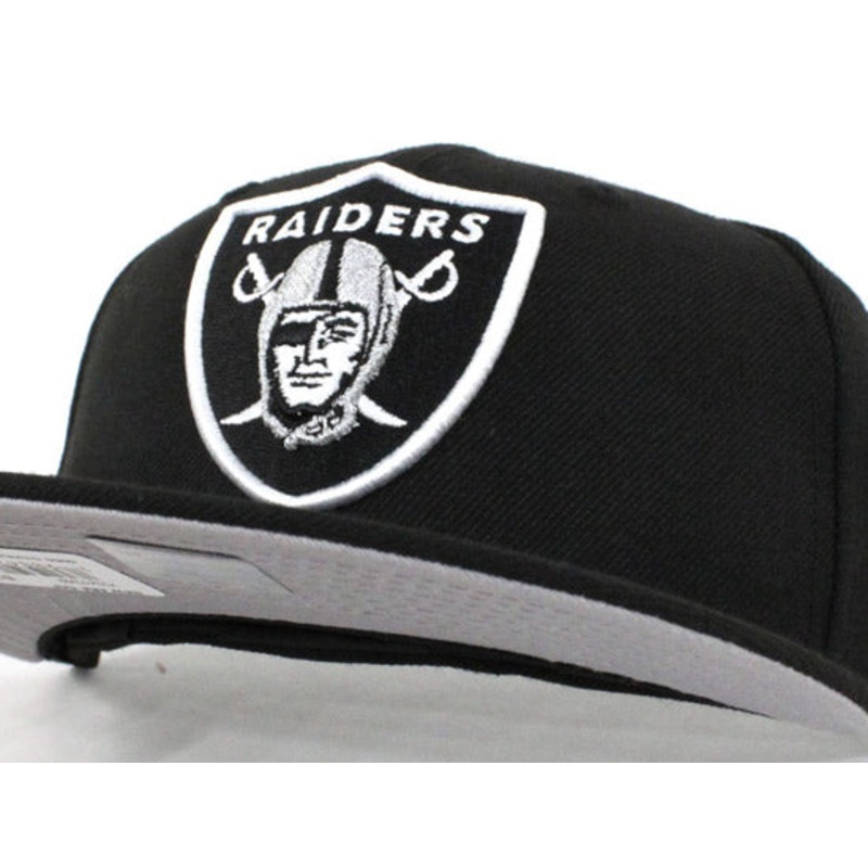 Oakland Raiders 59Fifty Fitted Hat (BLACK WHITE GRAY UNDER BRIM) 7