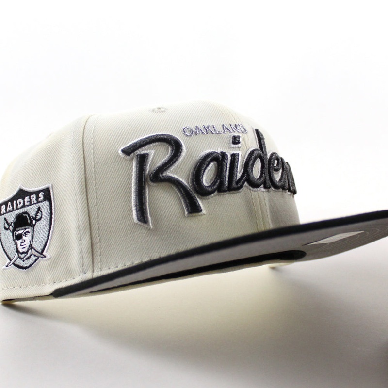 PRE-ORDER Oakland Raiders Pirate Patch New Era 59Fifty Fitted Hat (Chrome White Black Gray Under Brim) 7