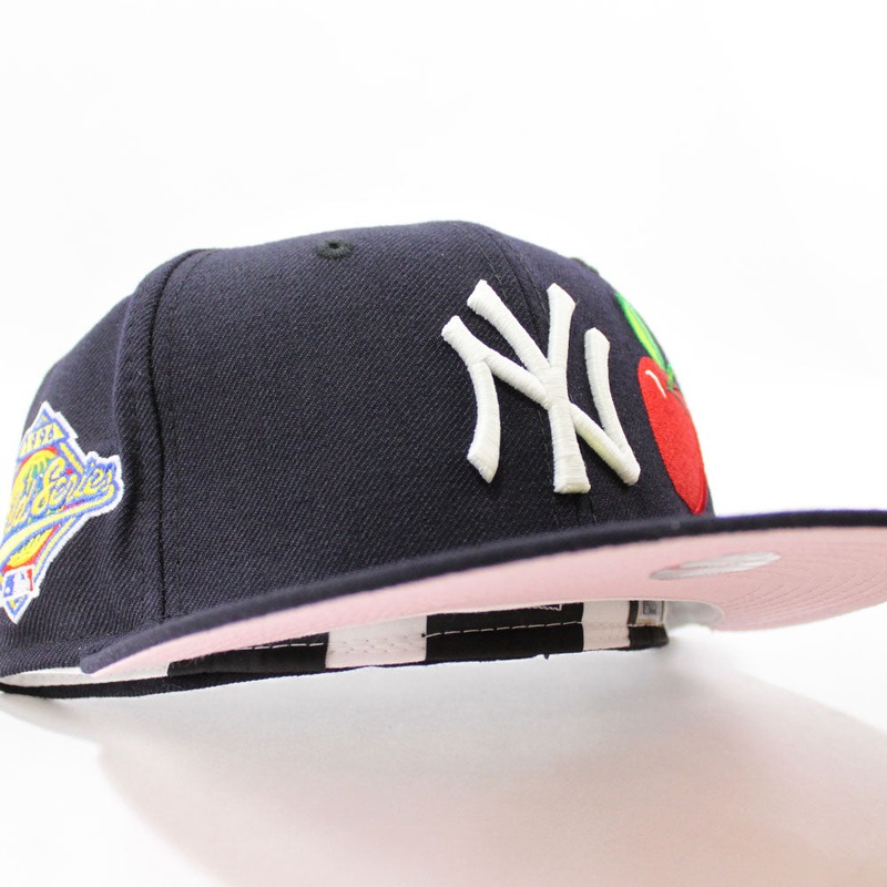 Apple Statue of Liberty New York Yankees 1996 World Series New Era 59Fifty Fitted Hat (Navy Pink Under Brim) 7