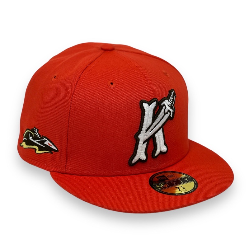 CHARLOTTE KNIGHTS NEW ERA 59FIFTY FITTED (V-GOLD UNDER VISOR) 67/8
