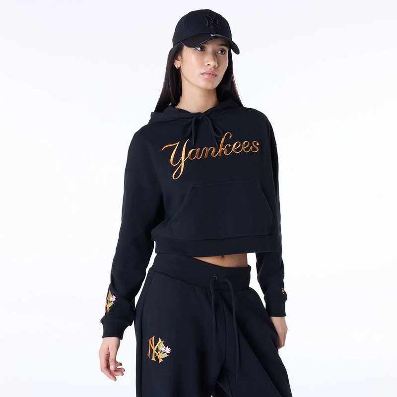 New York Yankees Womens MLB Graphic Black Pullover Hoodie XS
