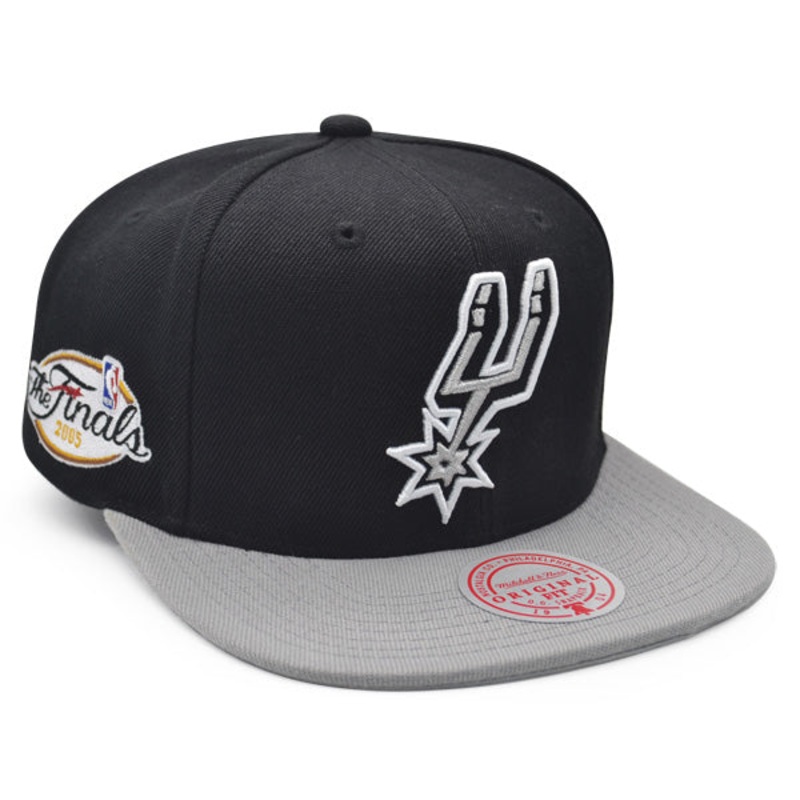 San Antonio Spurs 2005 NBA Finals Champions Mitchell & Ness Snapback Hat – Black/Gray
