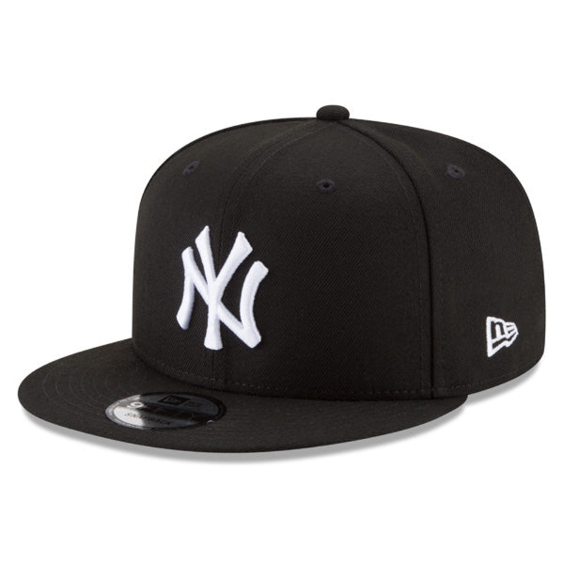 New York Yankees New Era CLASSIC 9Fifty Snapback MLB Hat – Black/White