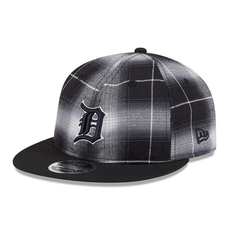 Detroit Tigers MLB Plaid Black Retro Crown 9FIFTY Snapback Adjustable Cap OSFM