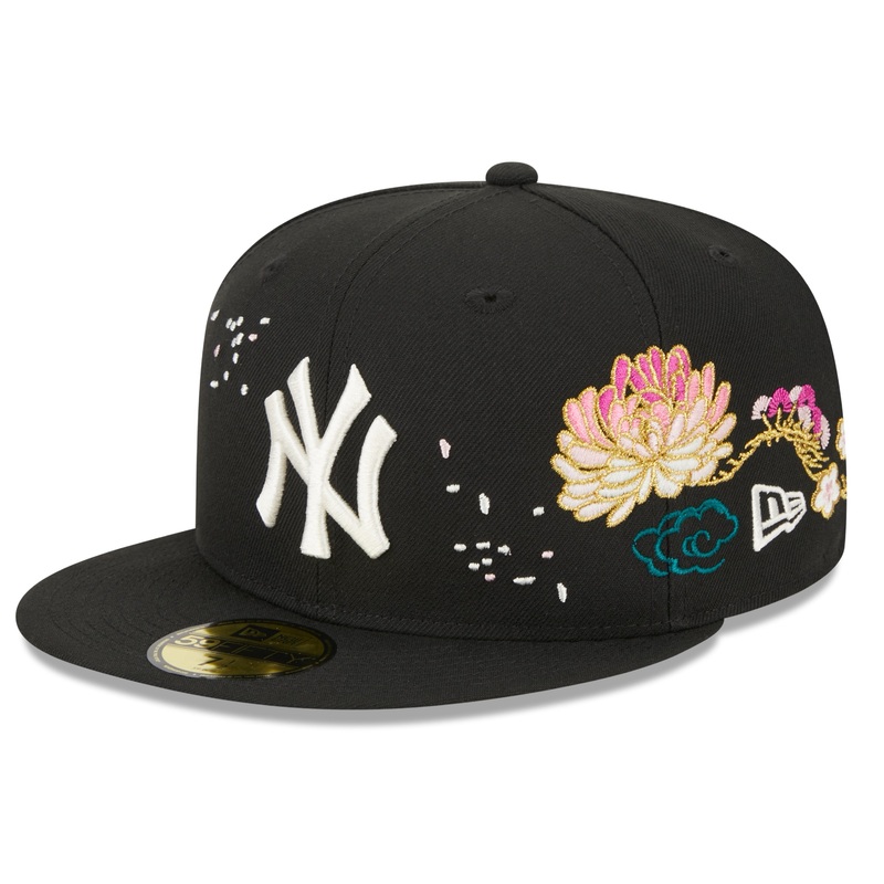 New Era New York Yankees Black Cherry Blossom 2023 59FIFTY Fitted Hat