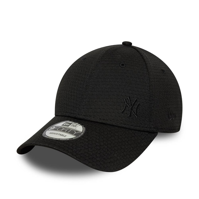 New York Yankees 9FORTY MLB Flawless Mesh Tonal Black Cap One Size