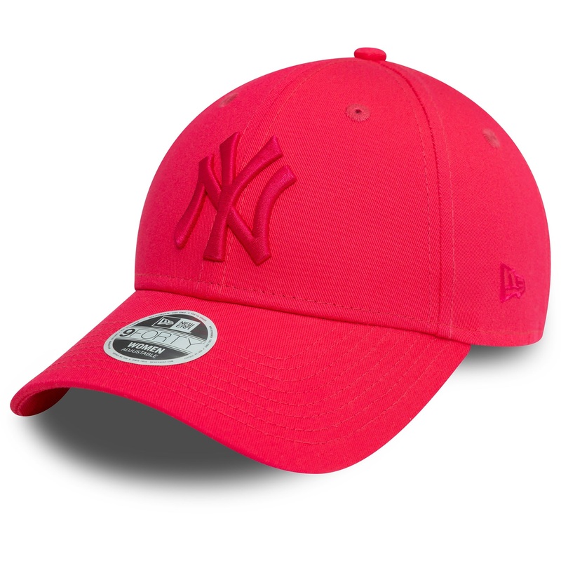 New York Yankees 9FORTY Womens League Essential Red Cap One Size