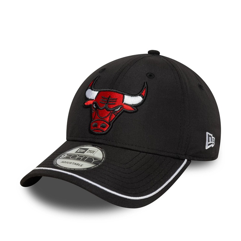 Chicago Bulls NBA Piping Black 9FORTY Adjustable Cap OSFM