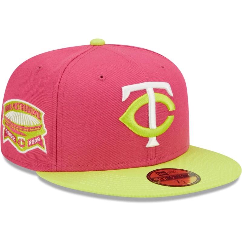 New Era Minnesota Twins Pink 2009 Hubert H. Humphrey Metrodome Final Season Beetroot Cyber 59FIFTY Fitted Hat
