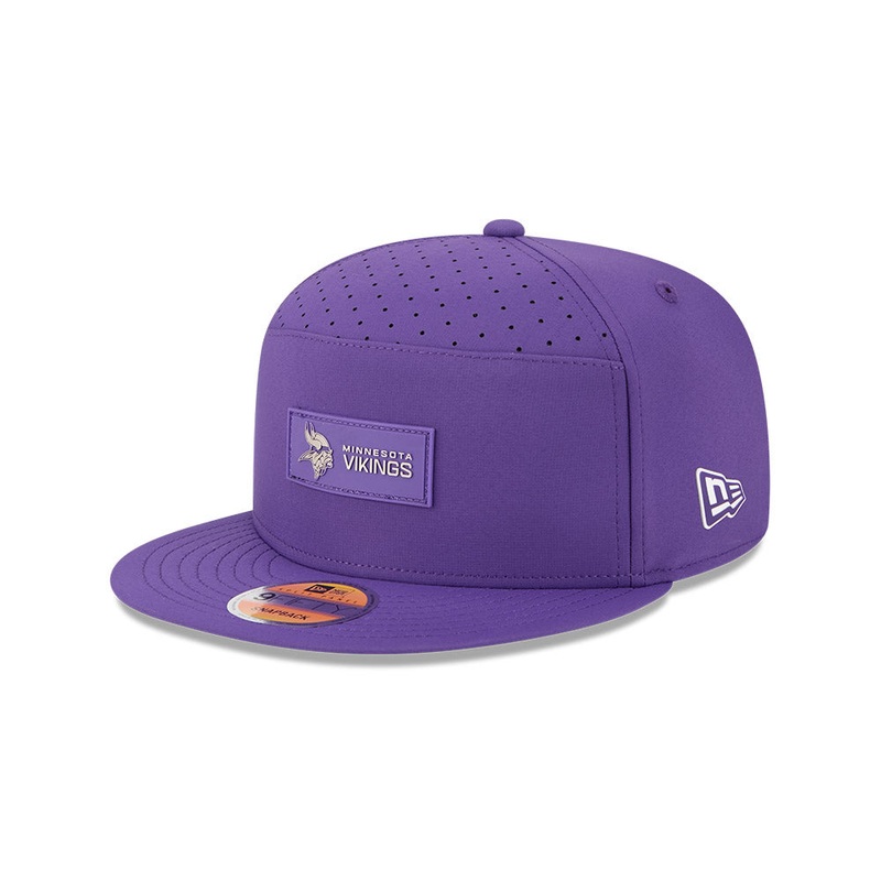 Minnesota Vikings New Era 2025 Sideline Split Panel 9FIFTY Snapback Hat – Purple
