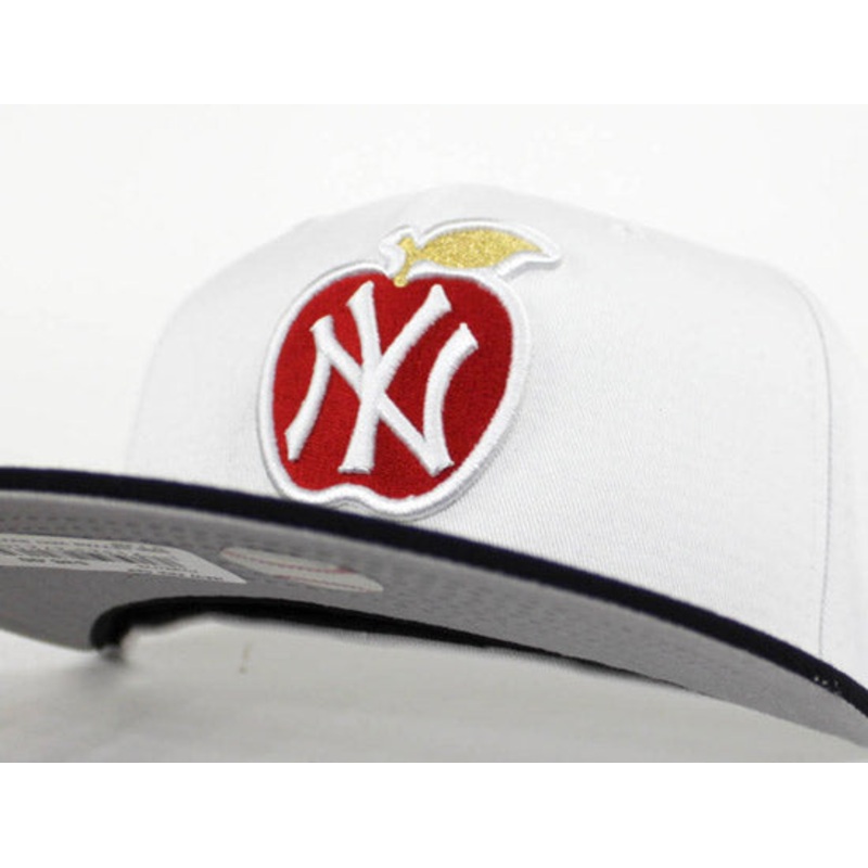 New York Yankees New Era 59Fifty Fitted Hat (Big Apple Jordan Olympic 7 Gray Under Brim) 7 3/8