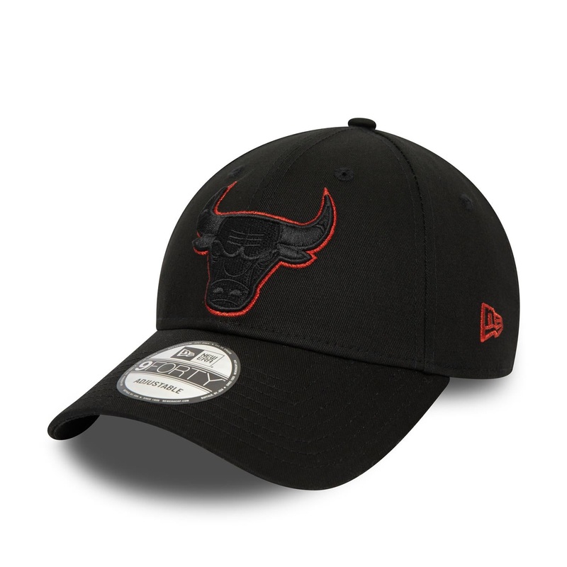 Chicago Bulls 9FORTY Metallic Outline Black Cap One Size