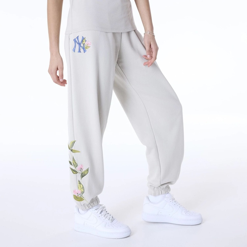 New York Yankees Womens MLB Floral Light Beige Joggers XS