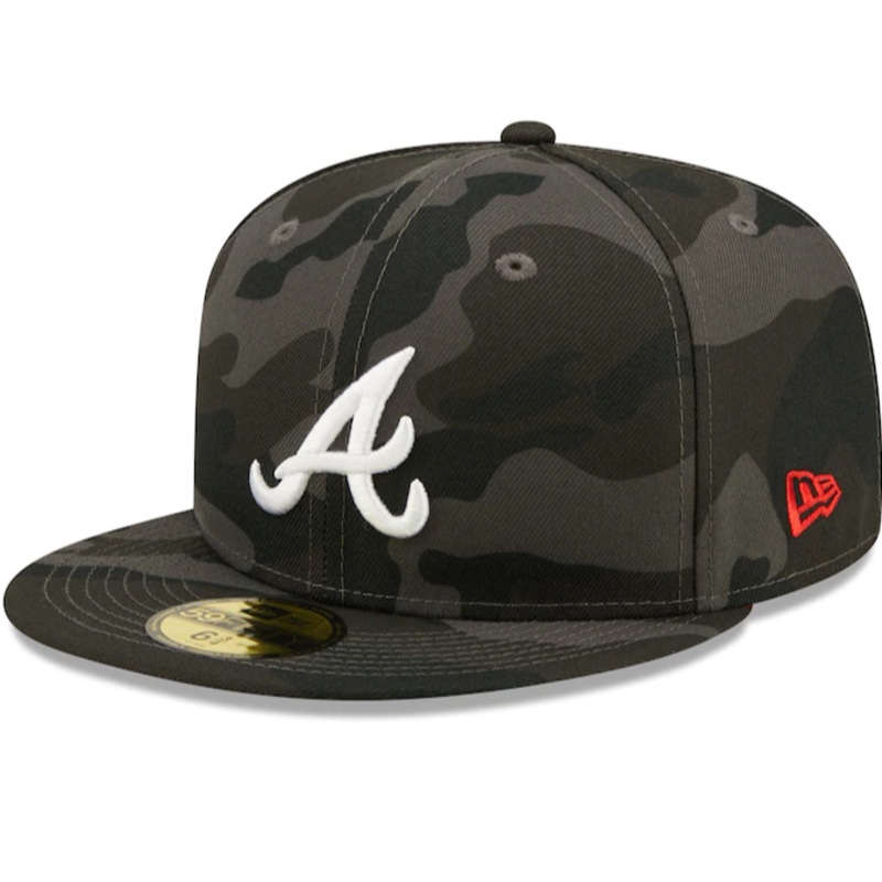 New Era Atlanta Braves Camo Dark 59FIFTY Fitted Hat