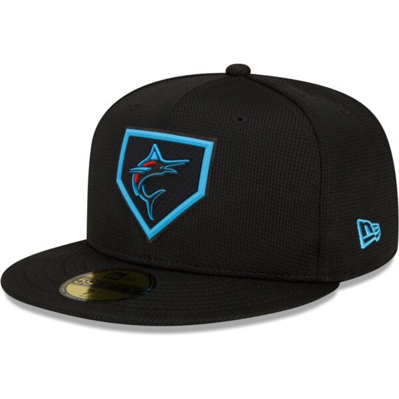 New Era Miami Marlins Black 2022 Clubhouse 59FIFTY Fitted Hat