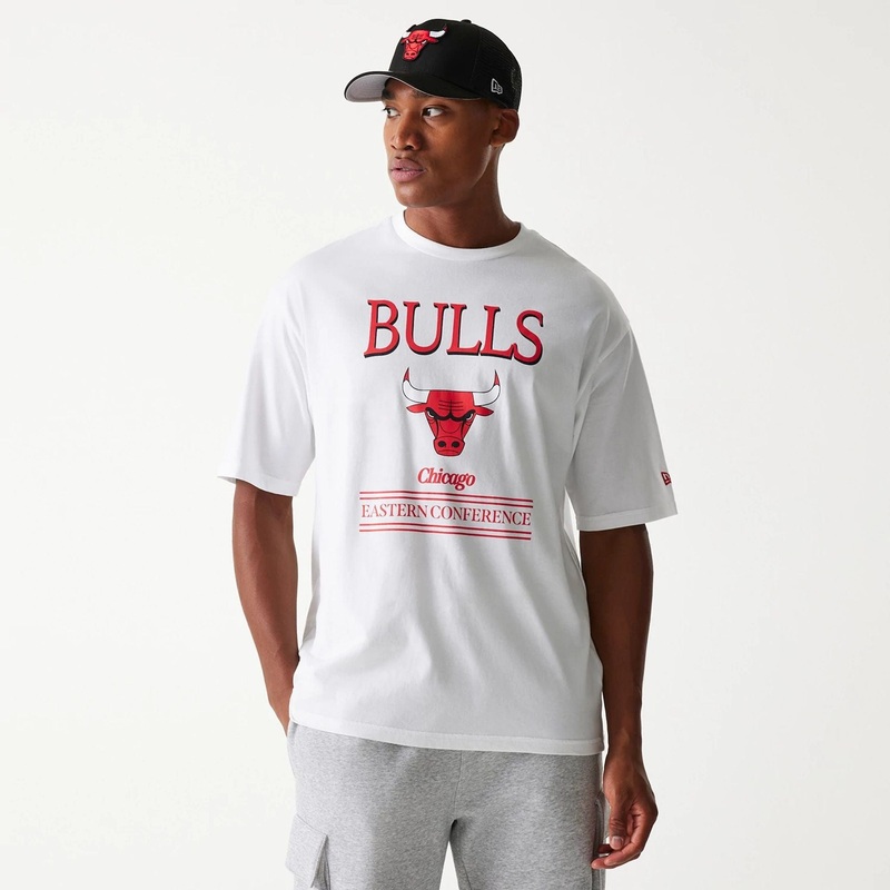Chicago Bulls NBA Team Graphic White Oversized T-Shirt XS