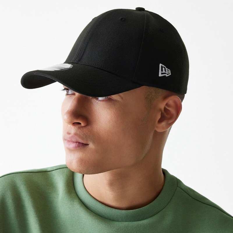 New Era Flag Black 39THIRTY Cap XS-S