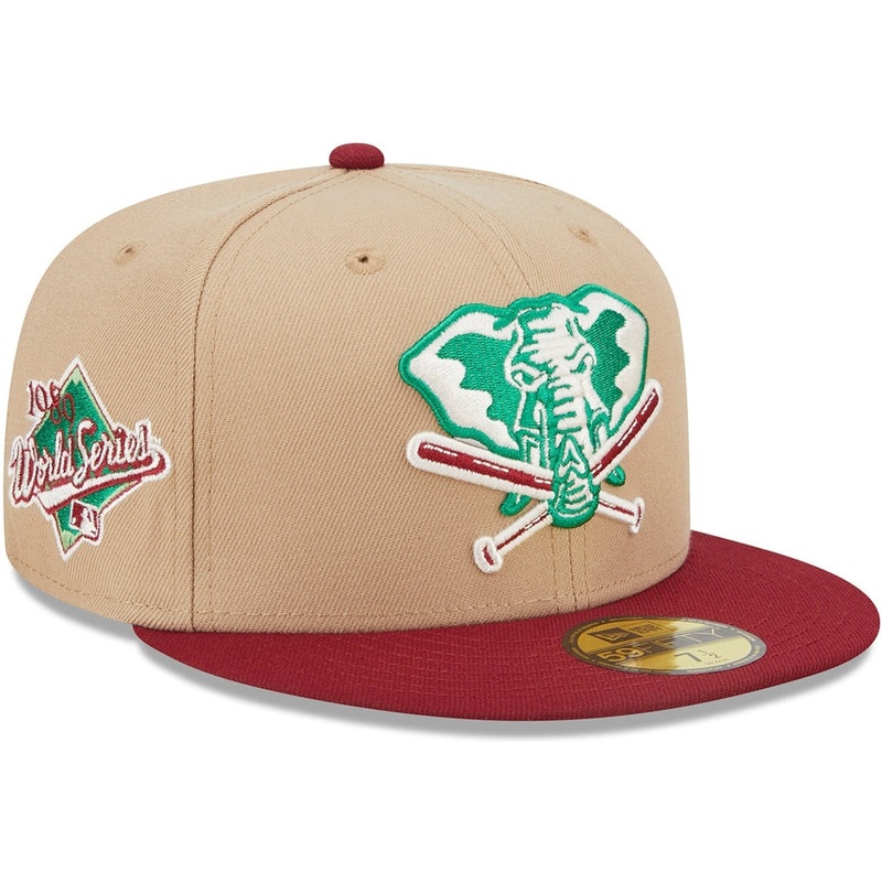 Lids HD x New Era Oakland Athletics Season’s Greetings 59FIFTY Fitted Cap