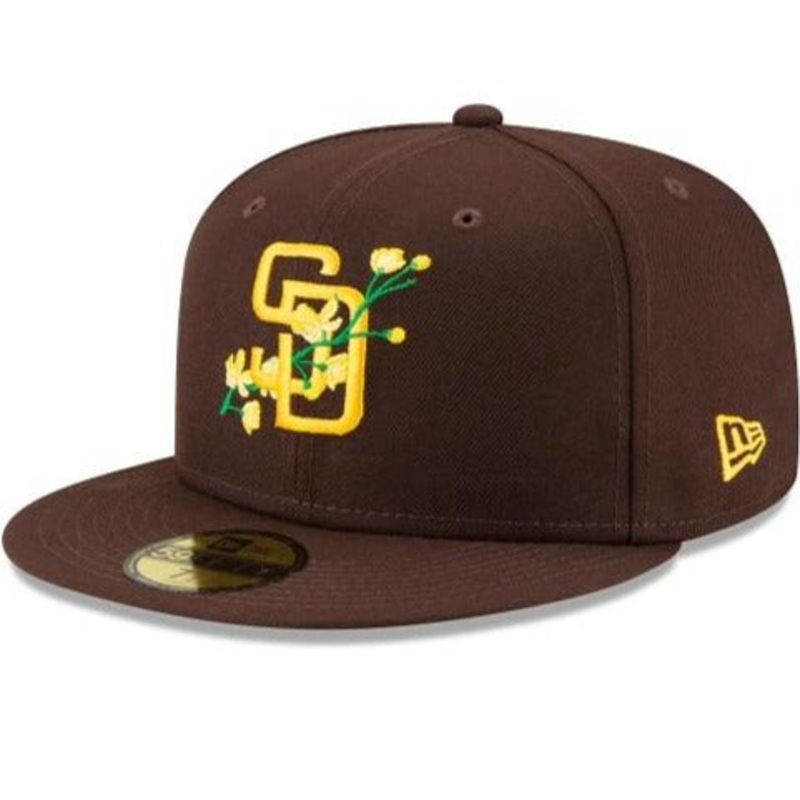 New Era San Diego Padres Side Patch Bloom 59FIFTY Fitted Hat