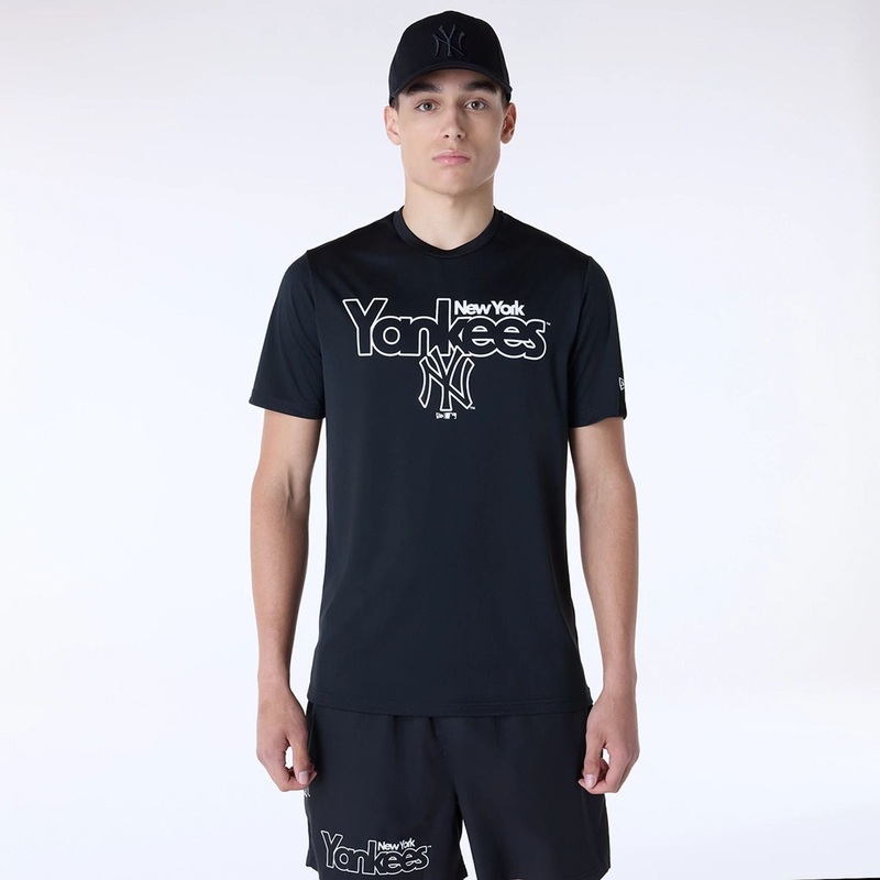 New York Yankees MLB Essentials Black T-Shirt XS