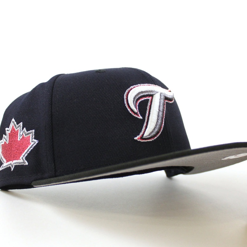 Toronto Blue Jays Maple Leaf Patch New Era 59Fifty Fitted Hat (Navy Black Gray Under Brim) 7