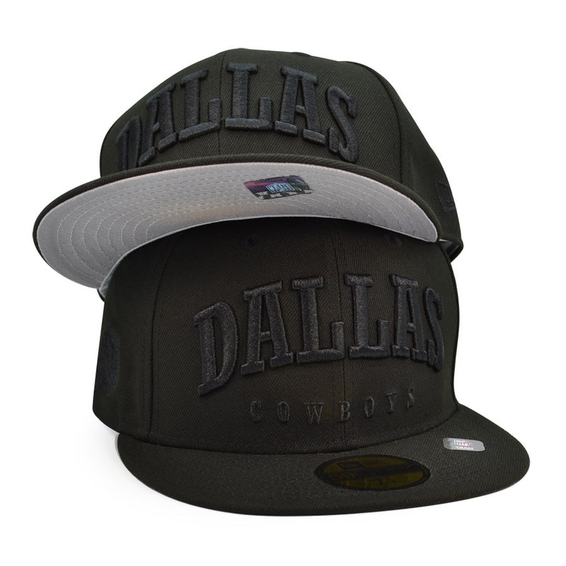 Dallas Cowboys New Era Exclusive TEXT SCRIPT 59Fifty Fitted Hat – Black on Black 6 7/8