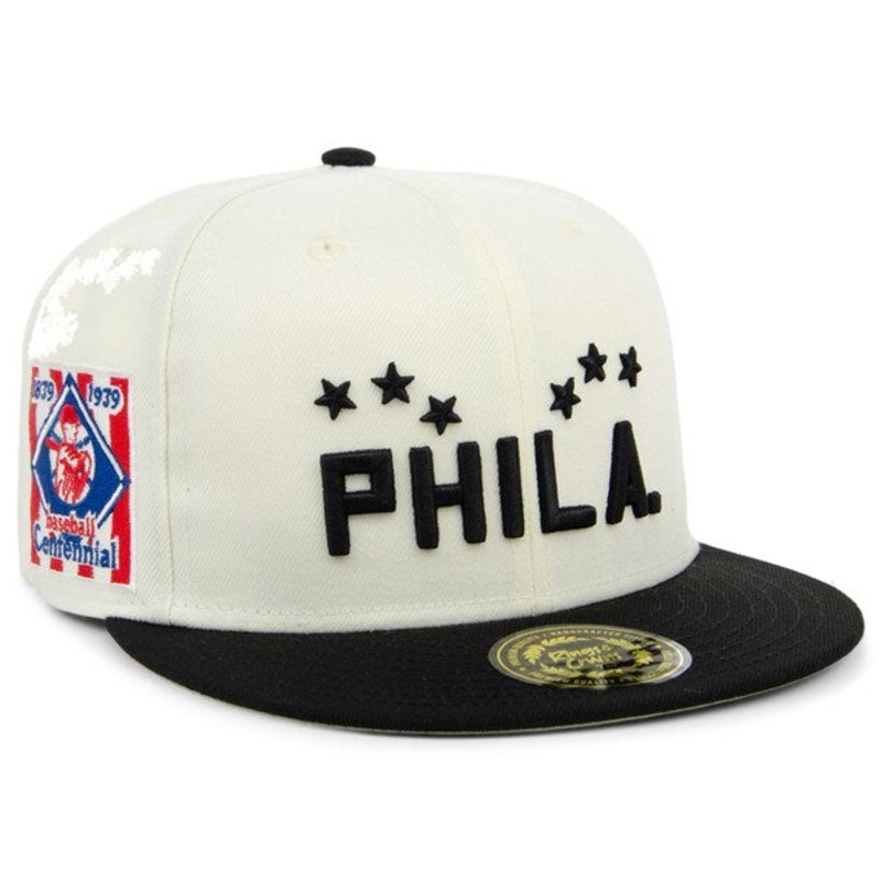 Rings & Crwns  Philadelphia Stars Team Fitted Hat – Cream/Black