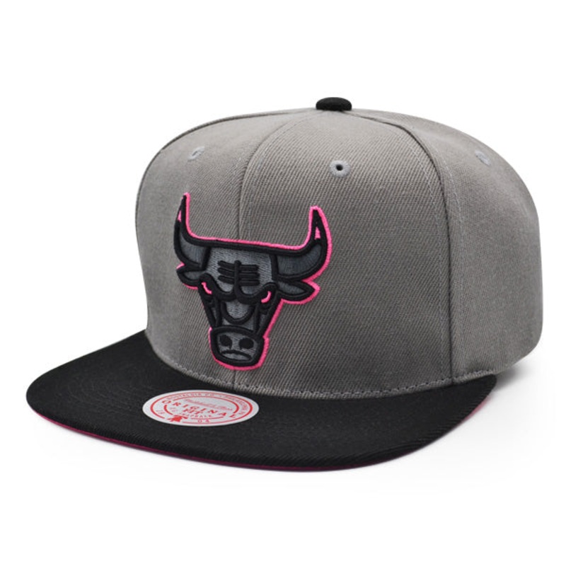 Chicago Bulls NBA Mitchell & Ness NEON LIGHTS Snapback Hat – Gray/Black/Pink