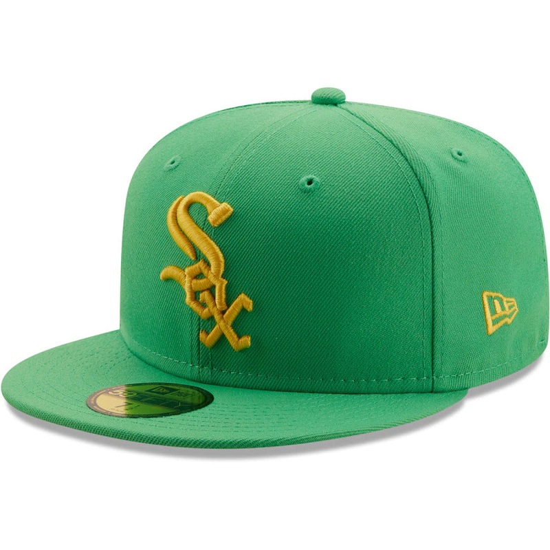 New Era Kelly Green Chicago White Sox 2005 World Series Side Patch Yellow Undervisor 59FIFTY Fitted Hat