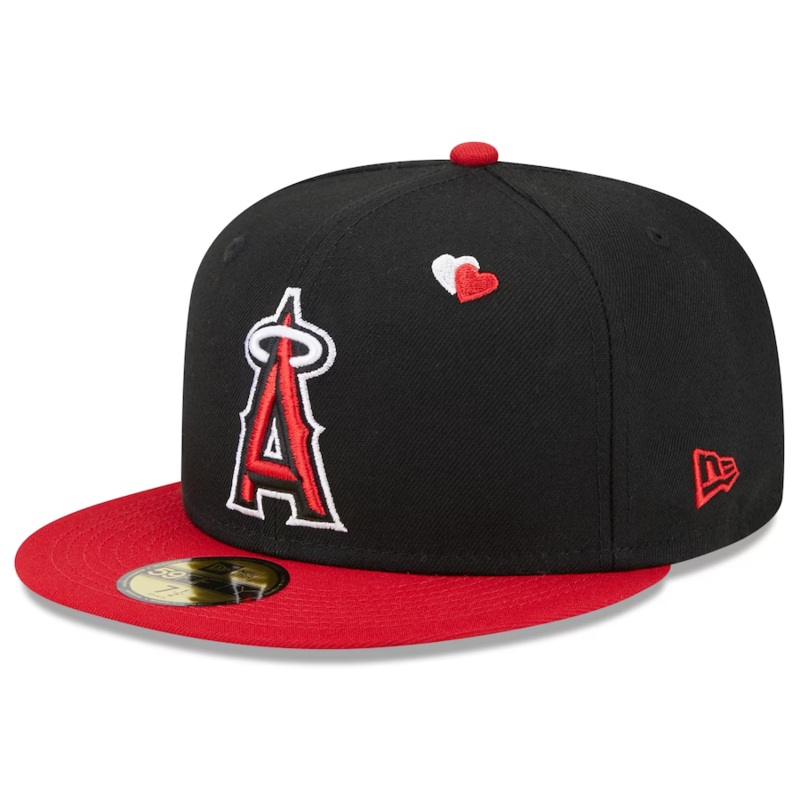 New Era Los Angeles Angels Black/Red Hearts 2023 59FIFTY Fitted Hat