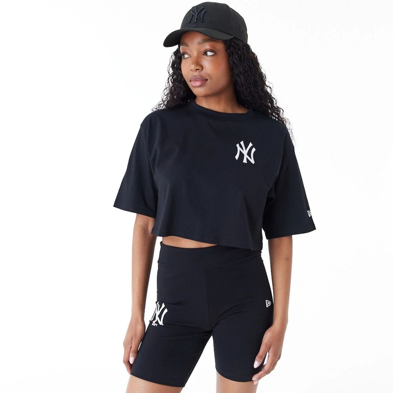 New York Yankees Womens MLB Lifestyle Black Crop T-Shirt XS