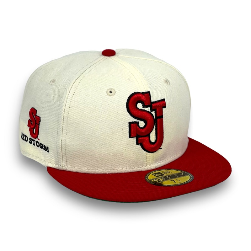 ST. JOHNS RED STORM (OFF-WHITE) NEW ERA 59FIFTY FITTED (GREEN UNDER VISOR) 67/8